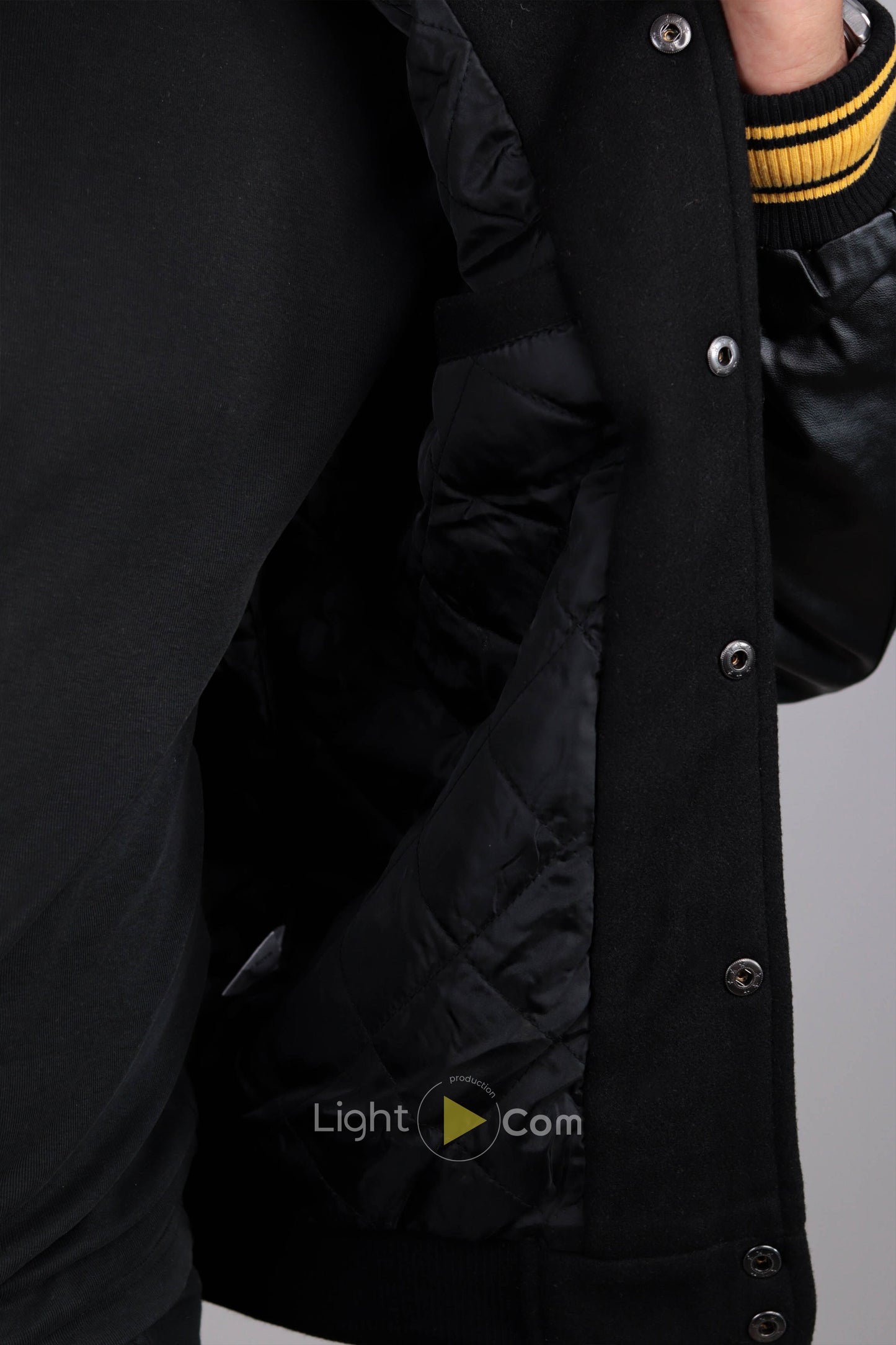 جاكيت رجالي – NYA Edition | تصميم فاخر جودة عالية /